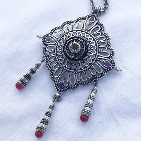 LUCKY BRAND Large Silver 3 Color Pendant Necklace - Picture 1 of 6